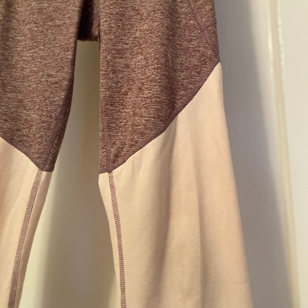 Champion 9 Two-Tone High Waisted Capri Legging SM - Picture 3 of 10